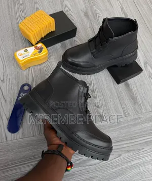 Chukka Boots Base