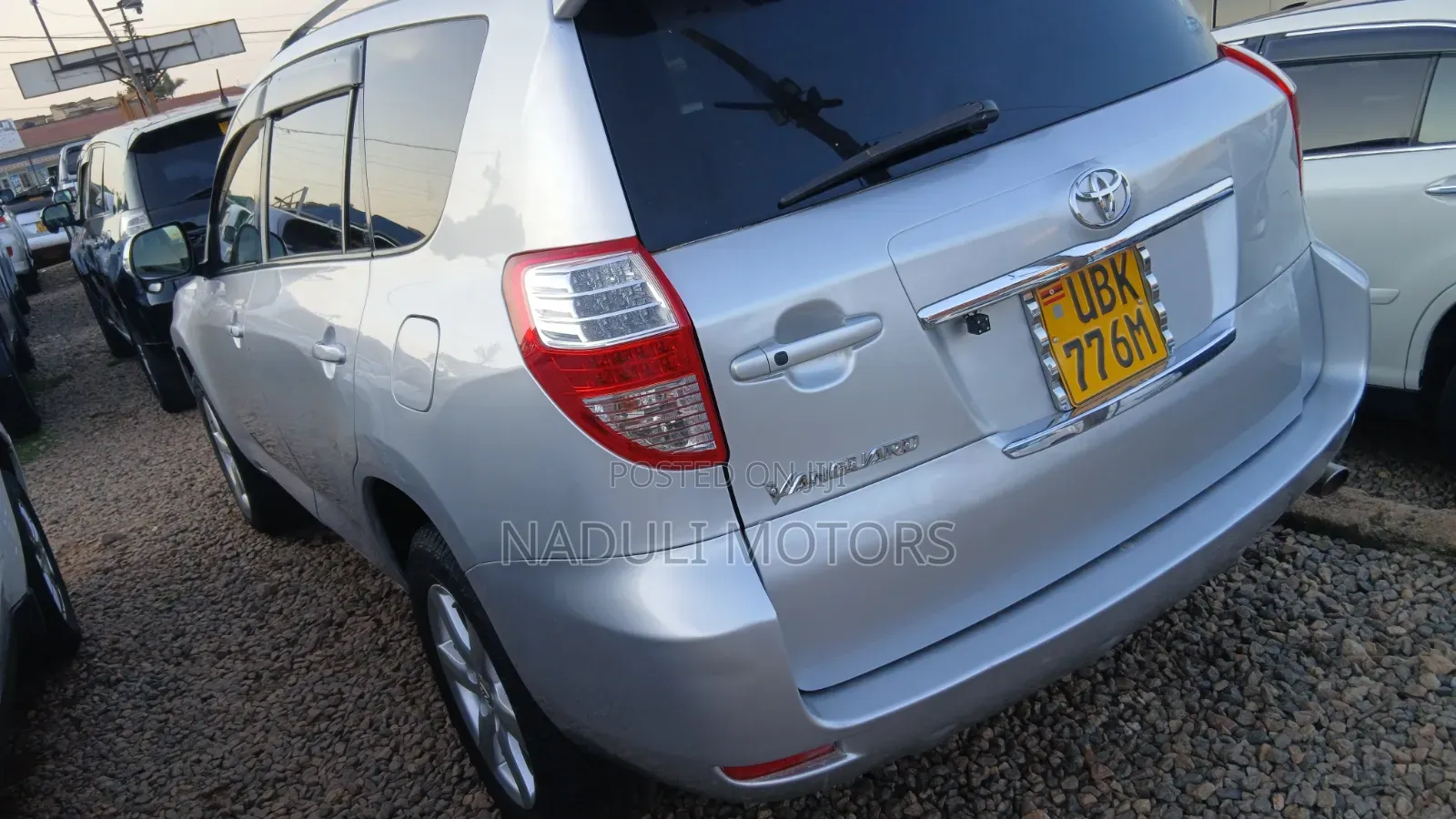 Toyota Vanguard 2009 Silver