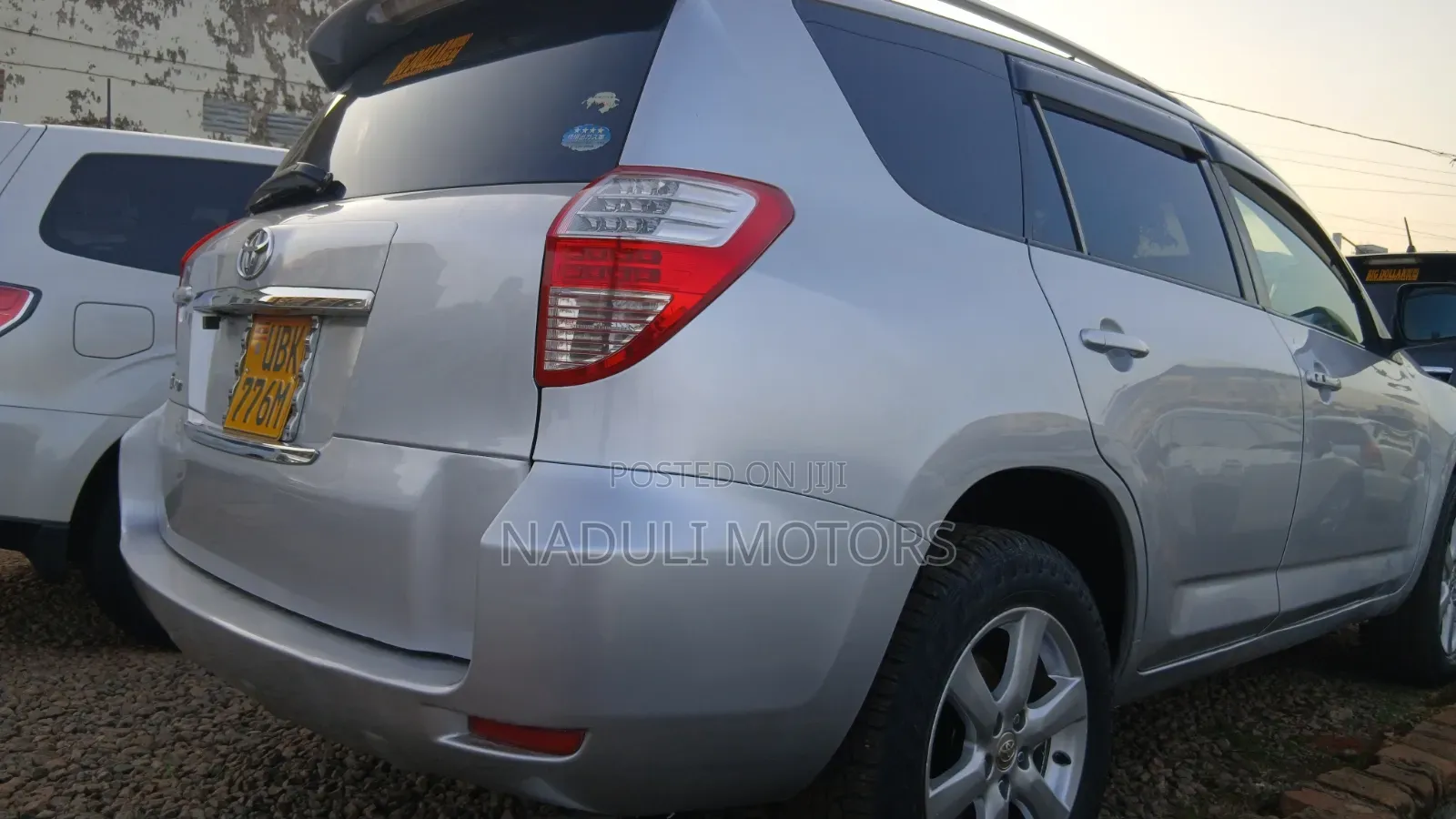 Toyota Vanguard 2009 Silver
