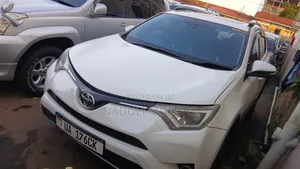 Toyota RAV4 2013 White
