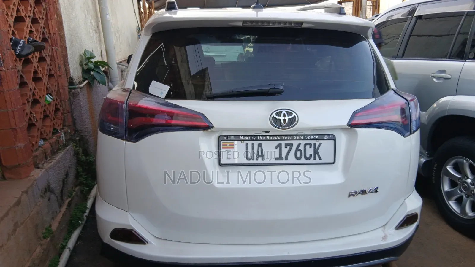 Toyota RAV4 2013 White