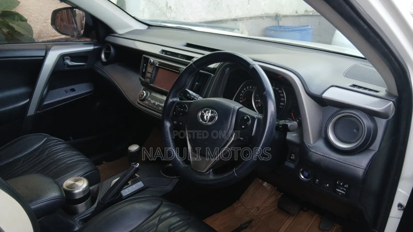 Toyota RAV4 2013 White
