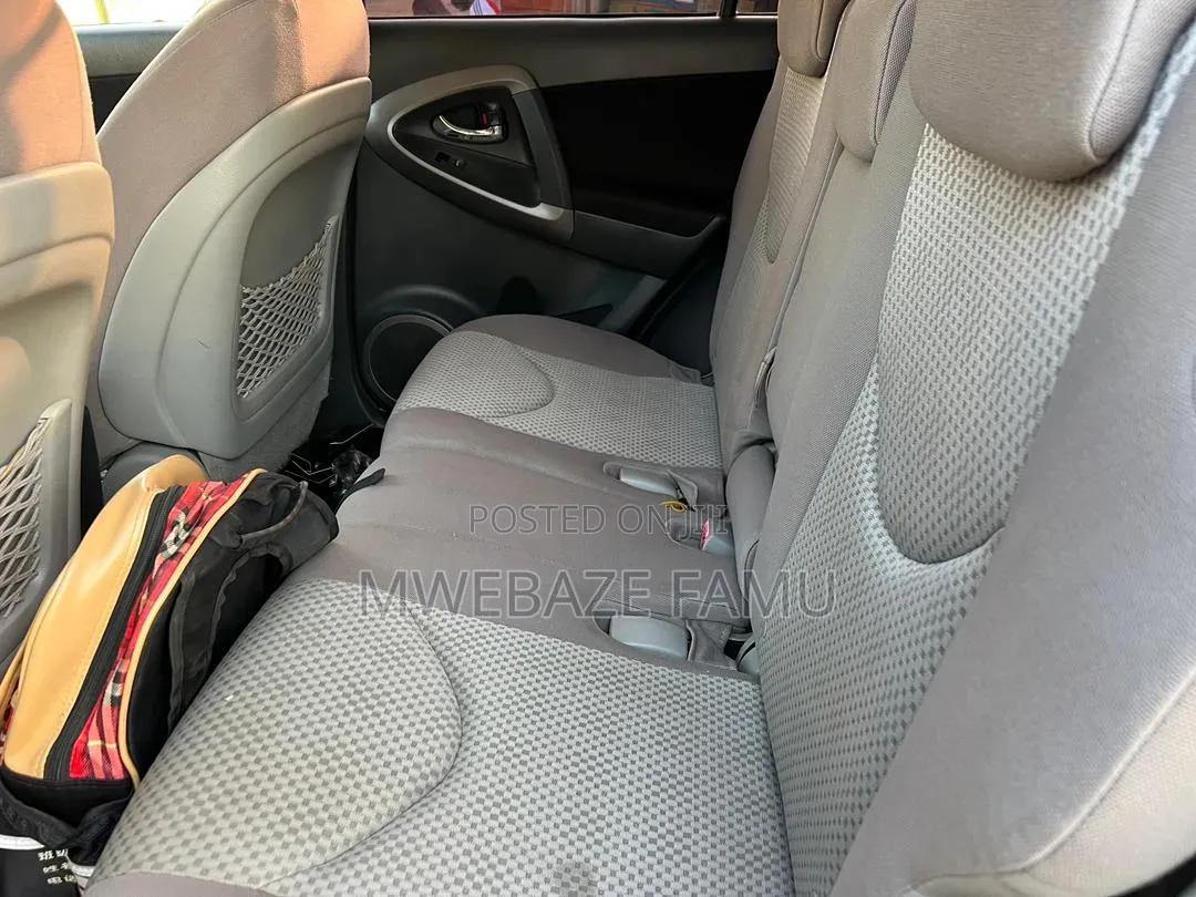 Toyota RAV4 2008 Silver