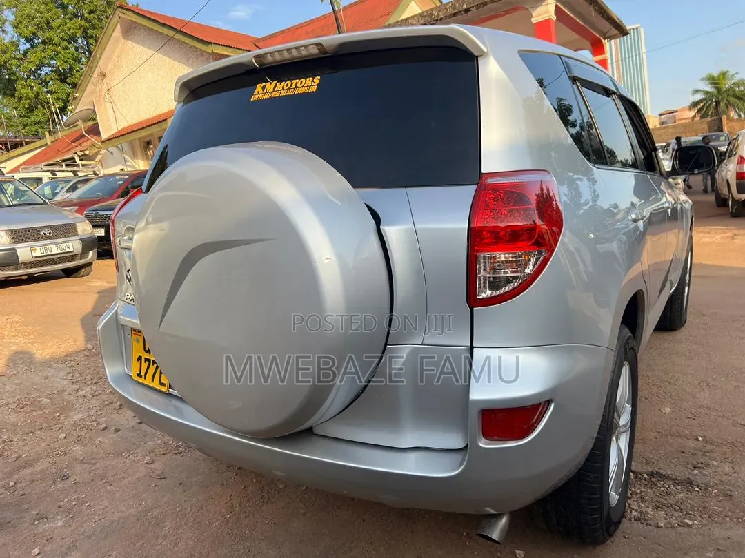 Toyota RAV4 2008 Silver