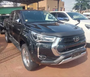 Toyota Hilux Revo Double Cab Deisel 2.4 AWD 2020 Black