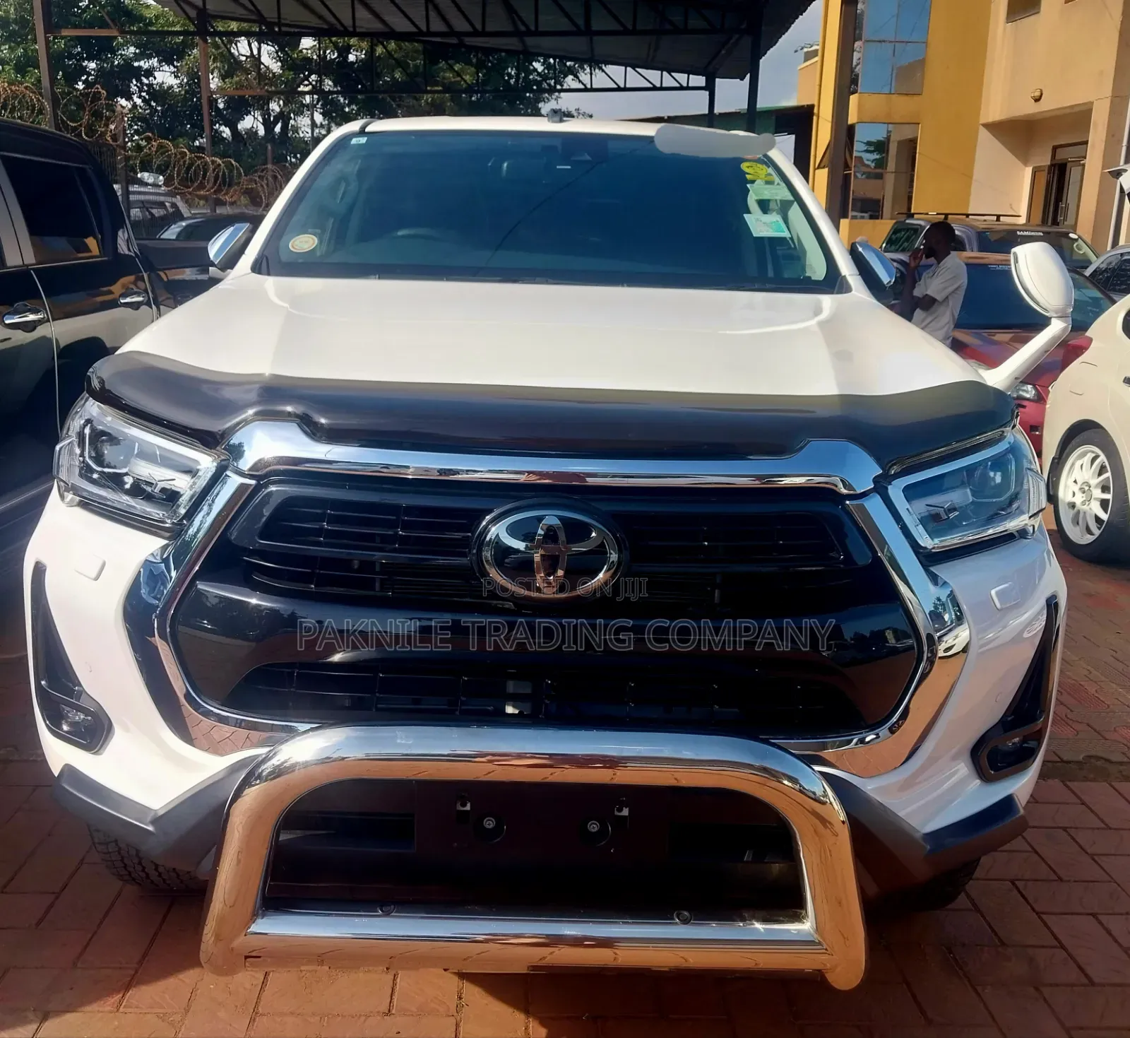 Toyota Hilux Revo Double Cab Deisel 2.4 AWD 2021 White
