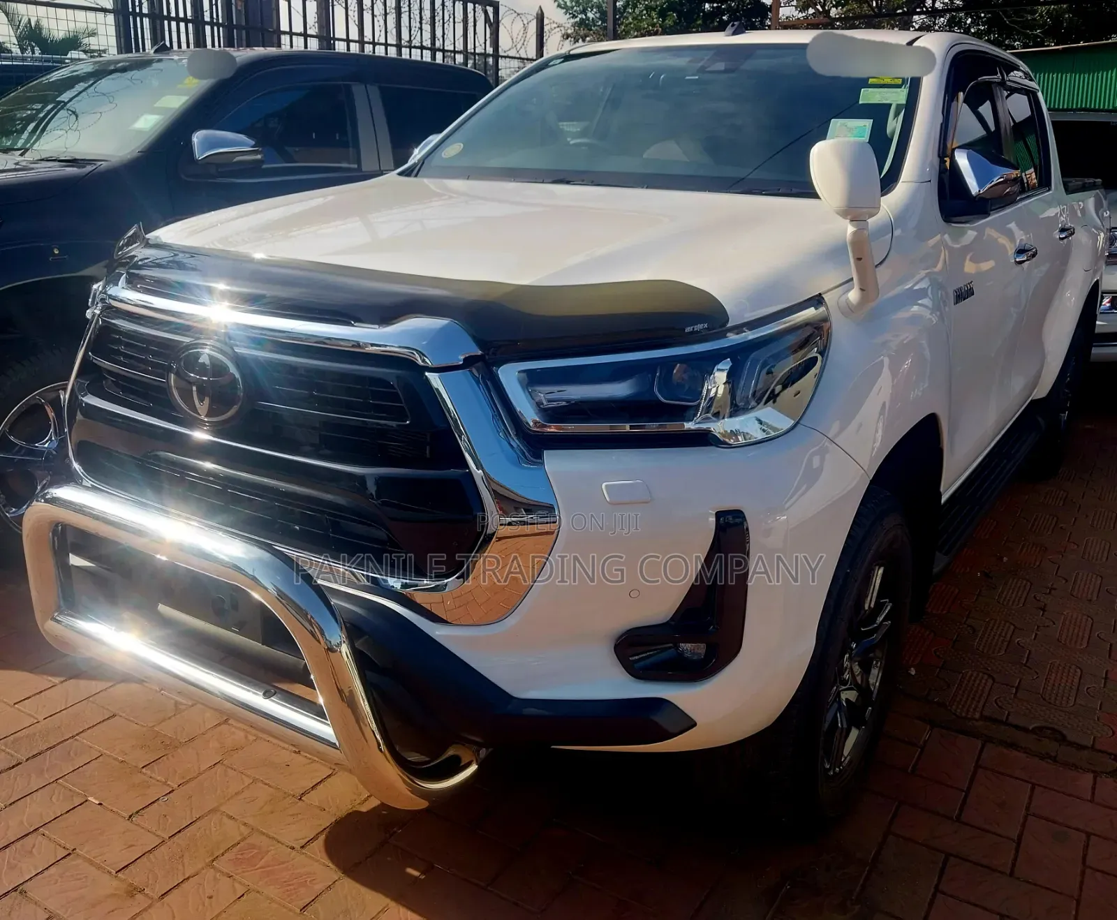 Toyota Hilux Revo Double Cab Deisel 2.4 AWD 2021 White