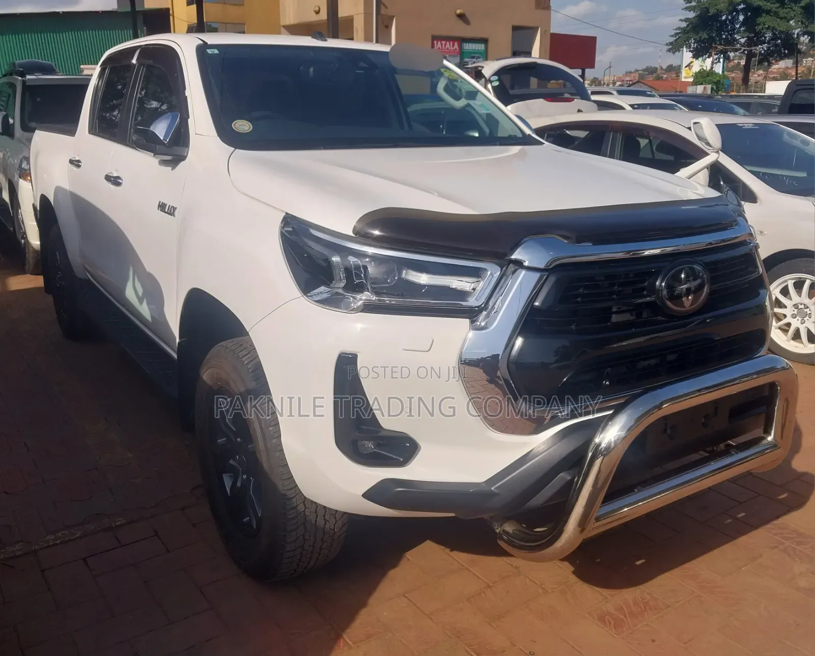 Toyota Hilux Revo Double Cab Deisel 2.4 AWD 2021 White