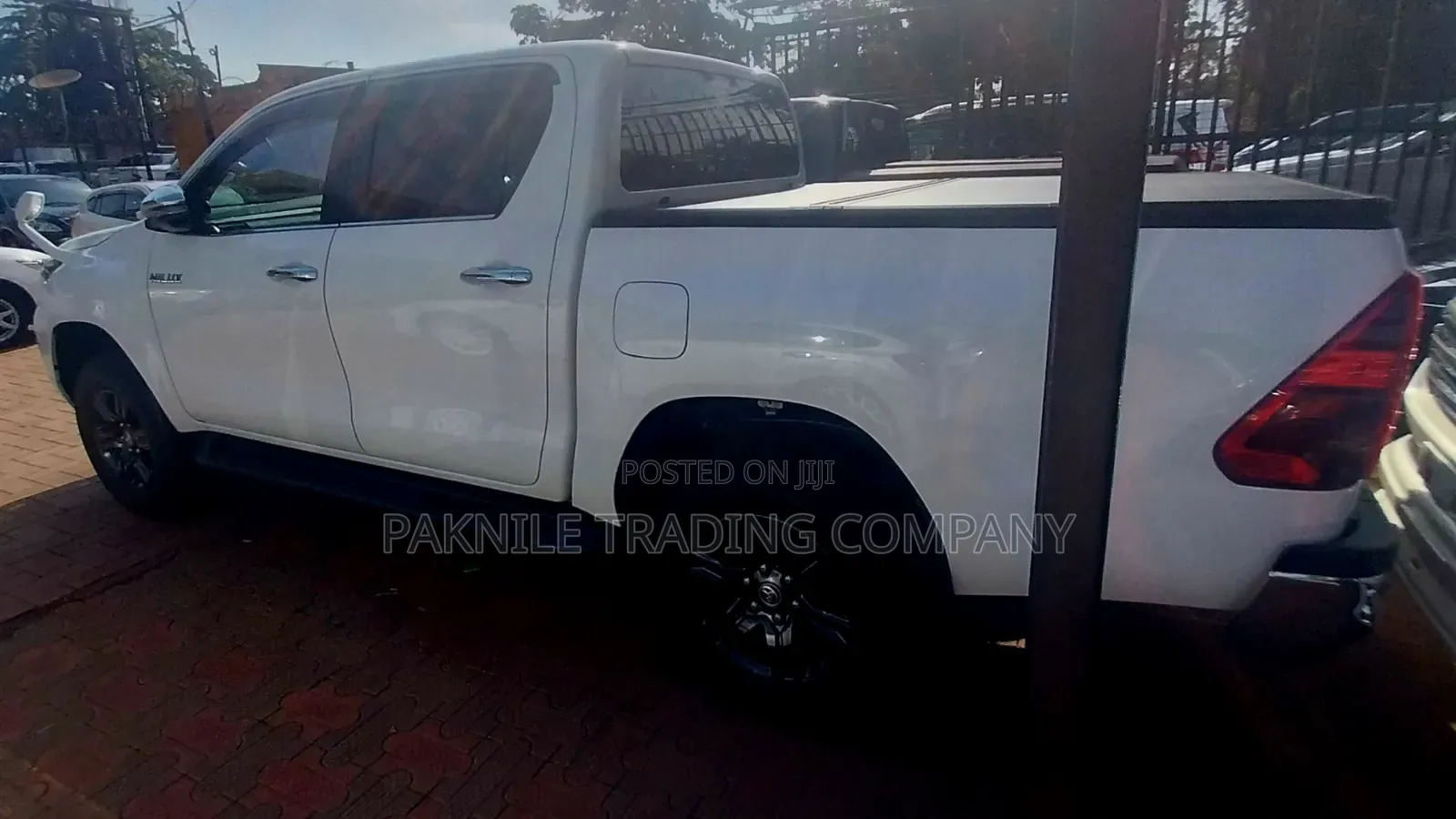 Toyota Hilux Revo Double Cab Deisel 2.4 AWD 2021 White