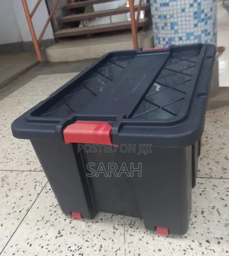 Sterilite 40 Gallon Wheeled Industrial Storage Tote