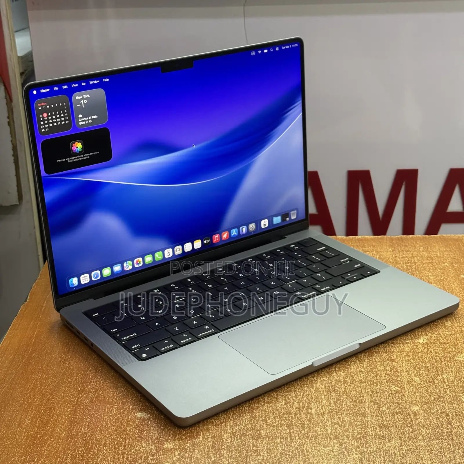 Laptop Apple MacBook Pro 2021 M1 32GB Apple M1 Pro SSD 1T