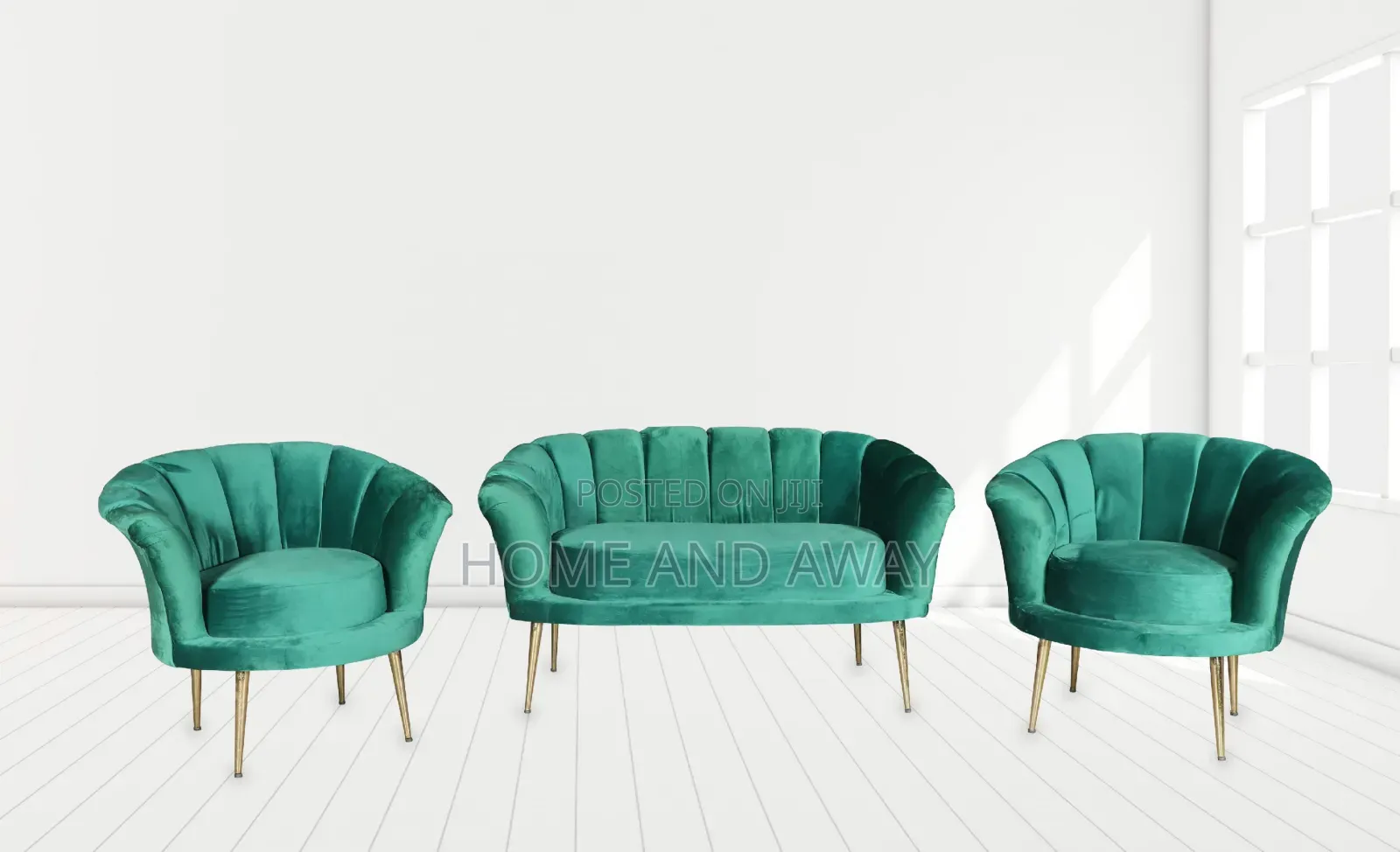 4 Seaters Accent Sofas in Any Colour or Material