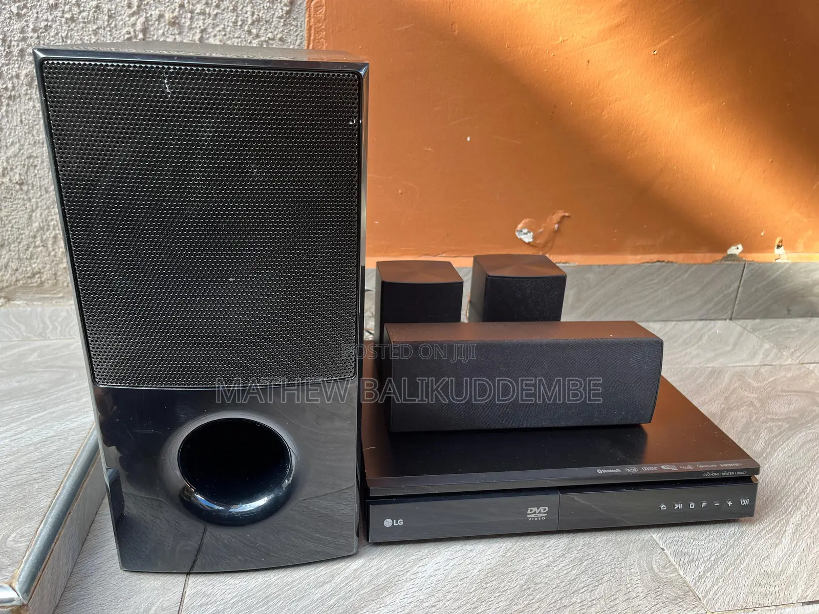 Lg Lhd627 1000w 5.1 Channel DVD Home Theater System