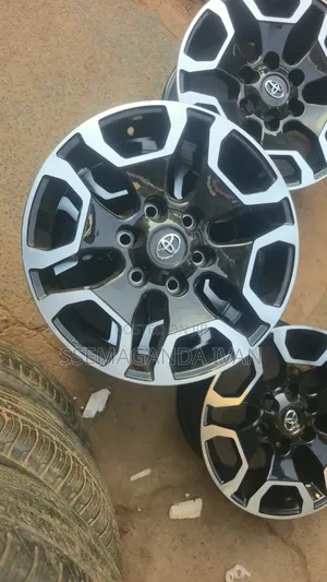 Rim 17 Tx Landcruiser 6 Holes Rim 17 Balck Silver