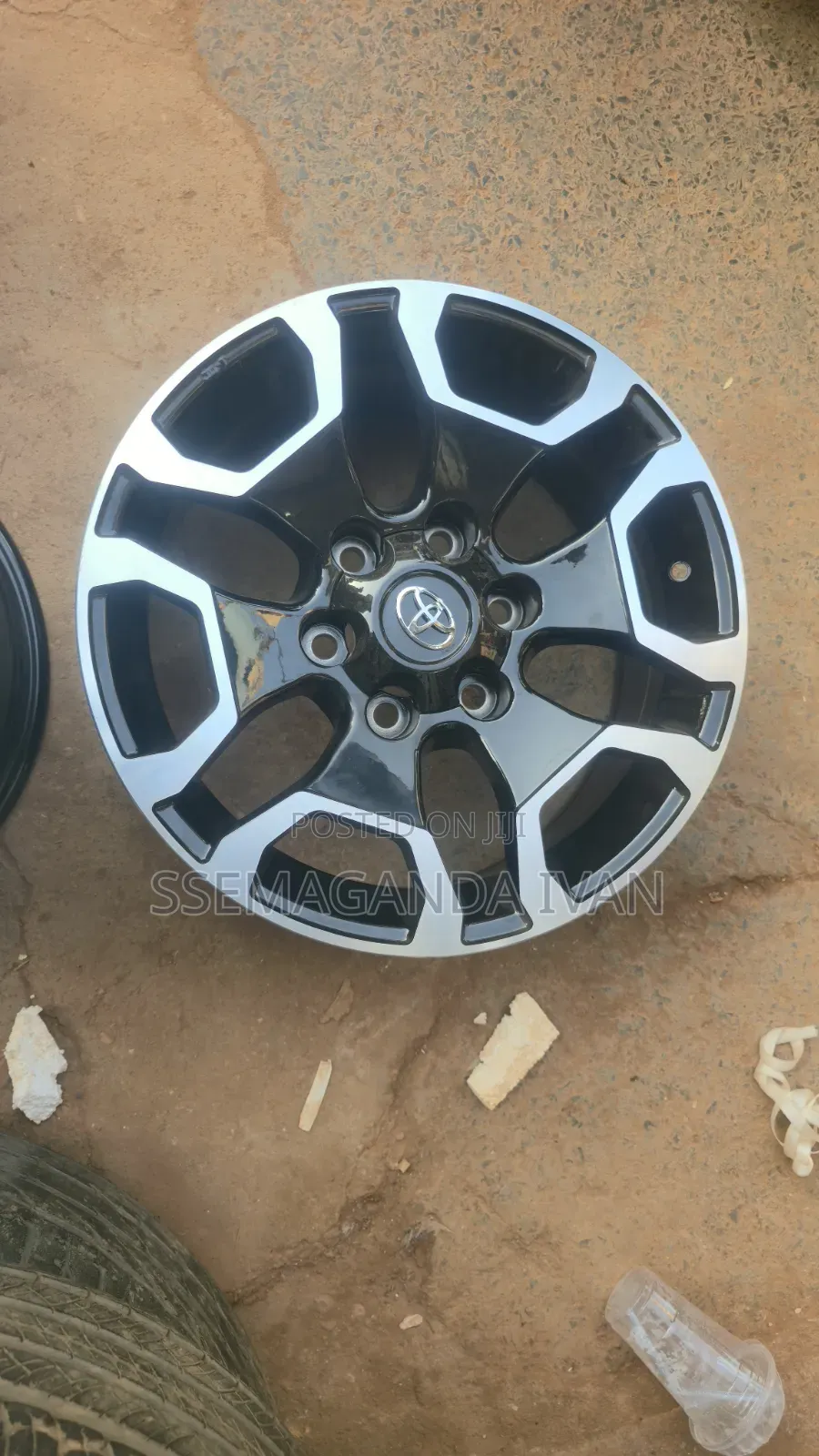 Rim 17 Tx Landcruiser 6 Holes Rim 17 Balck Silver