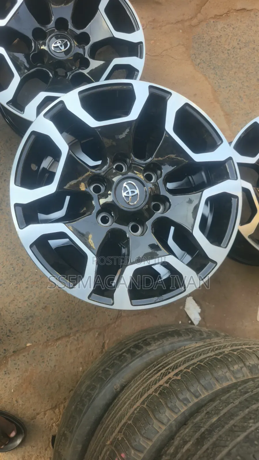 Rim 17 Tx Landcruiser 6 Holes Rim 17 Balck Silver