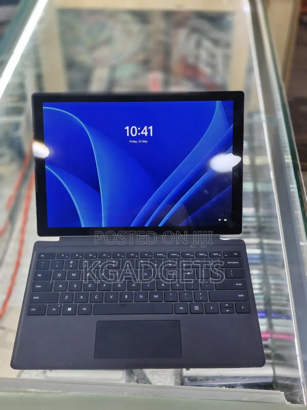 New Laptop Microsoft Surface Pro 6 8GB Intel Core i5 SSD 256GB