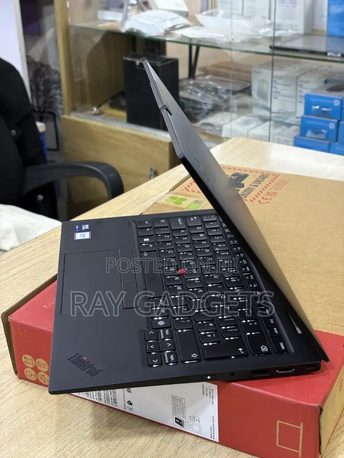 New Laptop Lenovo ThinkPad X1 Carbon 16GB Intel Core Ultra 5 SSD 512GB