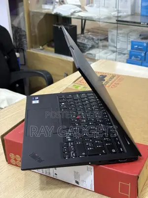 New Laptop Lenovo ThinkPad X1 Carbon 16GB Intel Core Ultra 5 SSD 512GB
