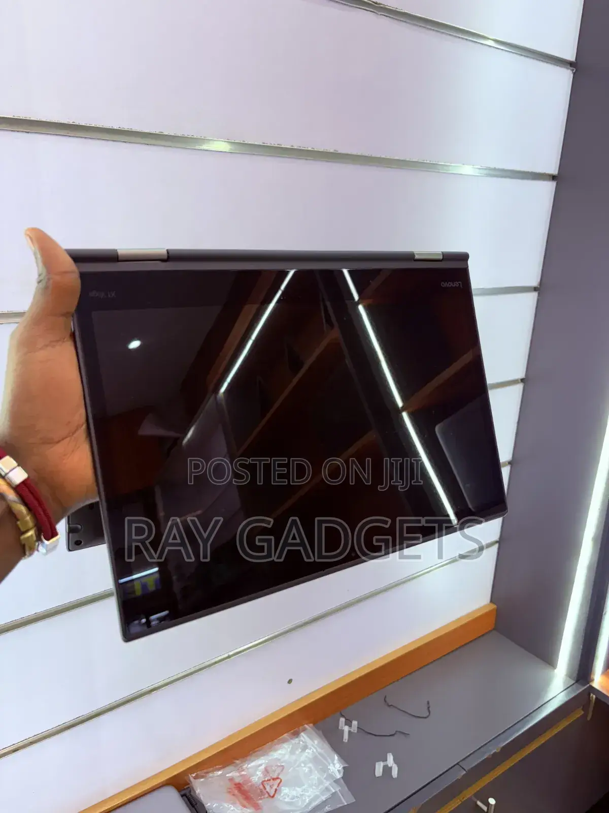 New Laptop Lenovo ThinkPad X1 Yoga 8GB Intel Core i7 SSD 512GB