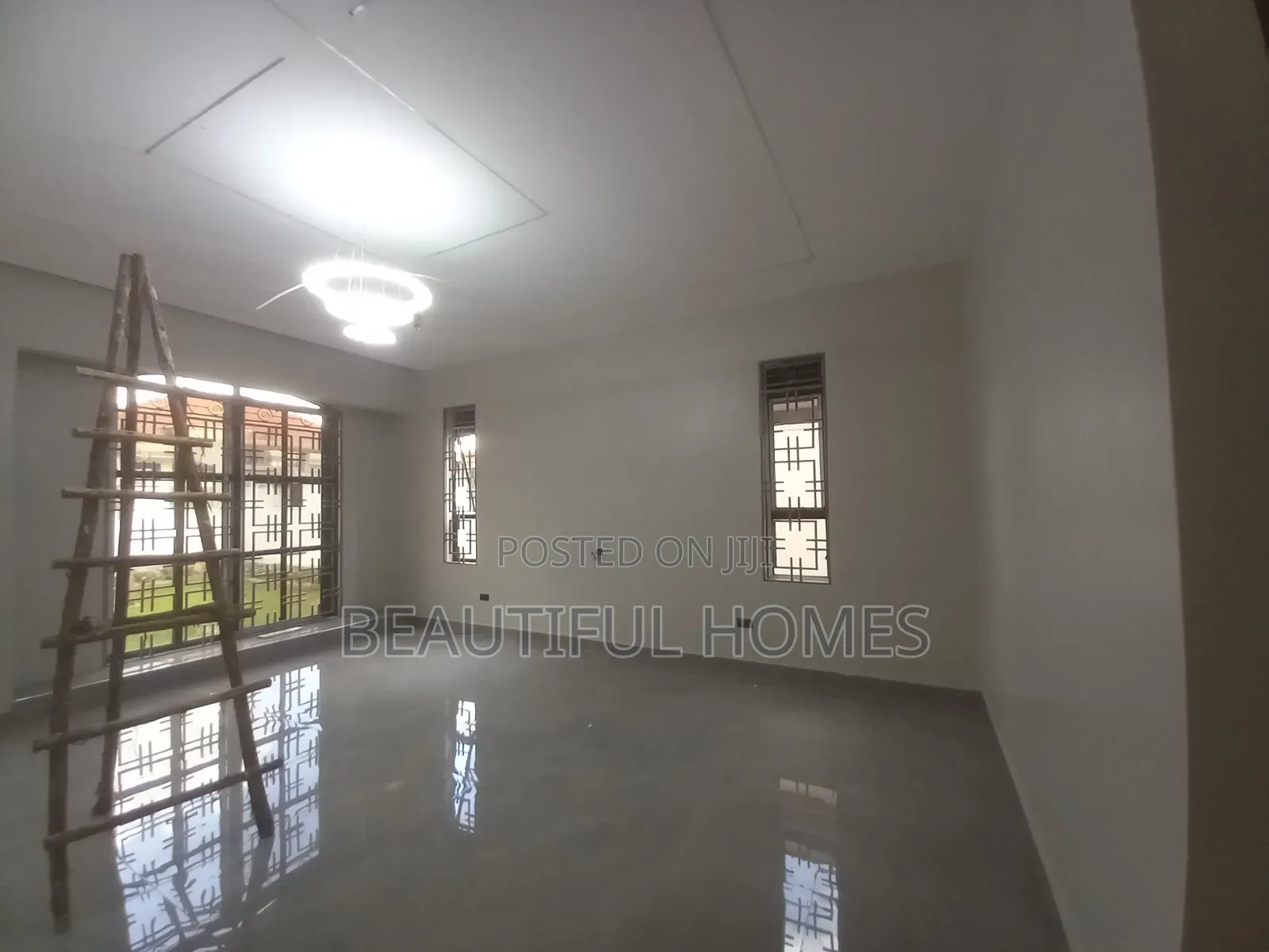 Furnished 5bdrm Mansion in Najjera, Kira for sale