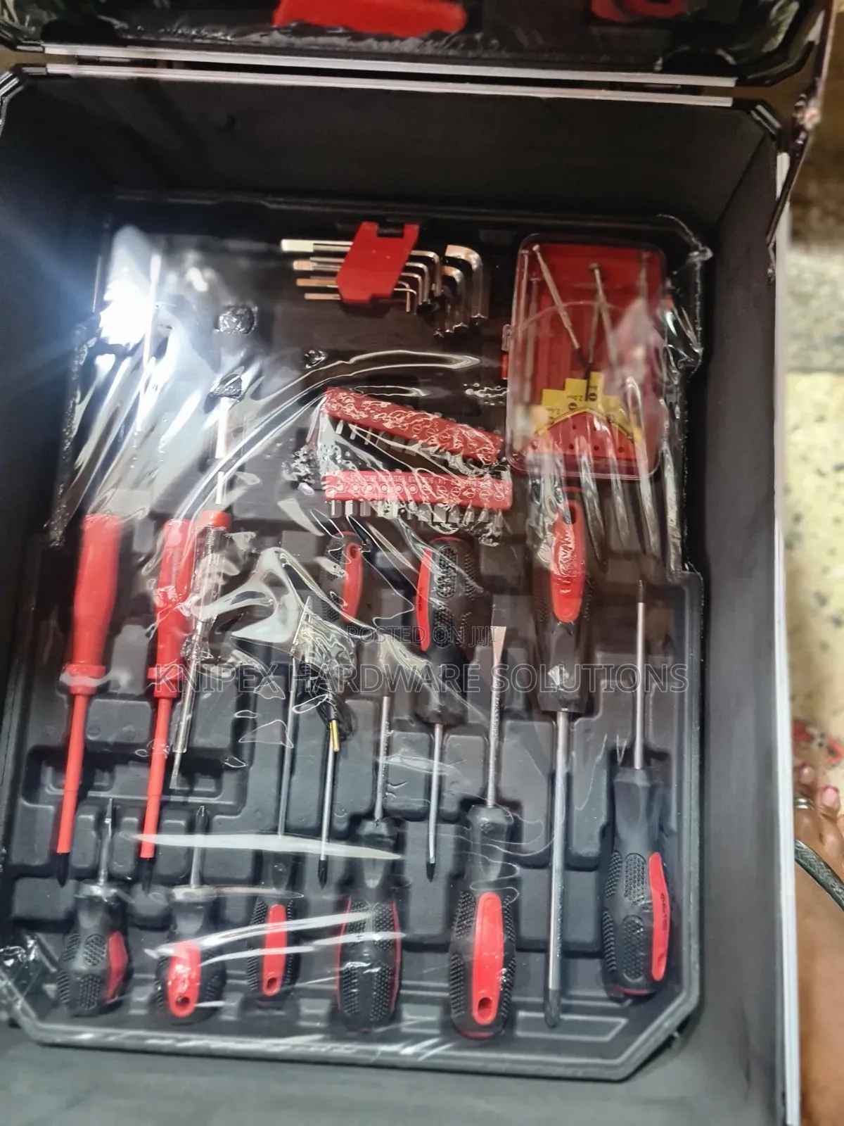 187 Pieces Complete Tool Box