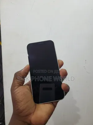 Apple iPhone 12 64 GB