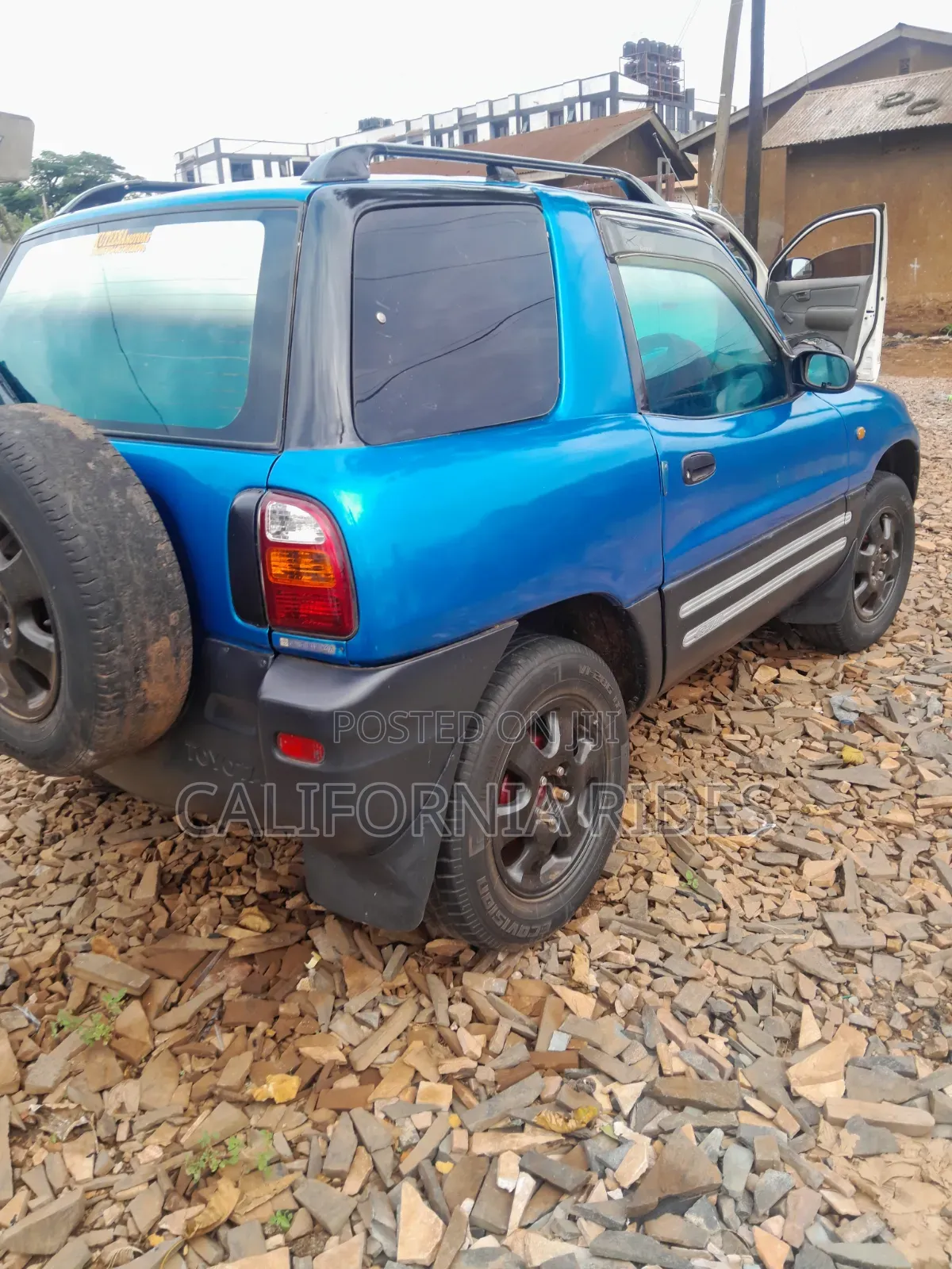 Toyota RAV4 1999 Blue