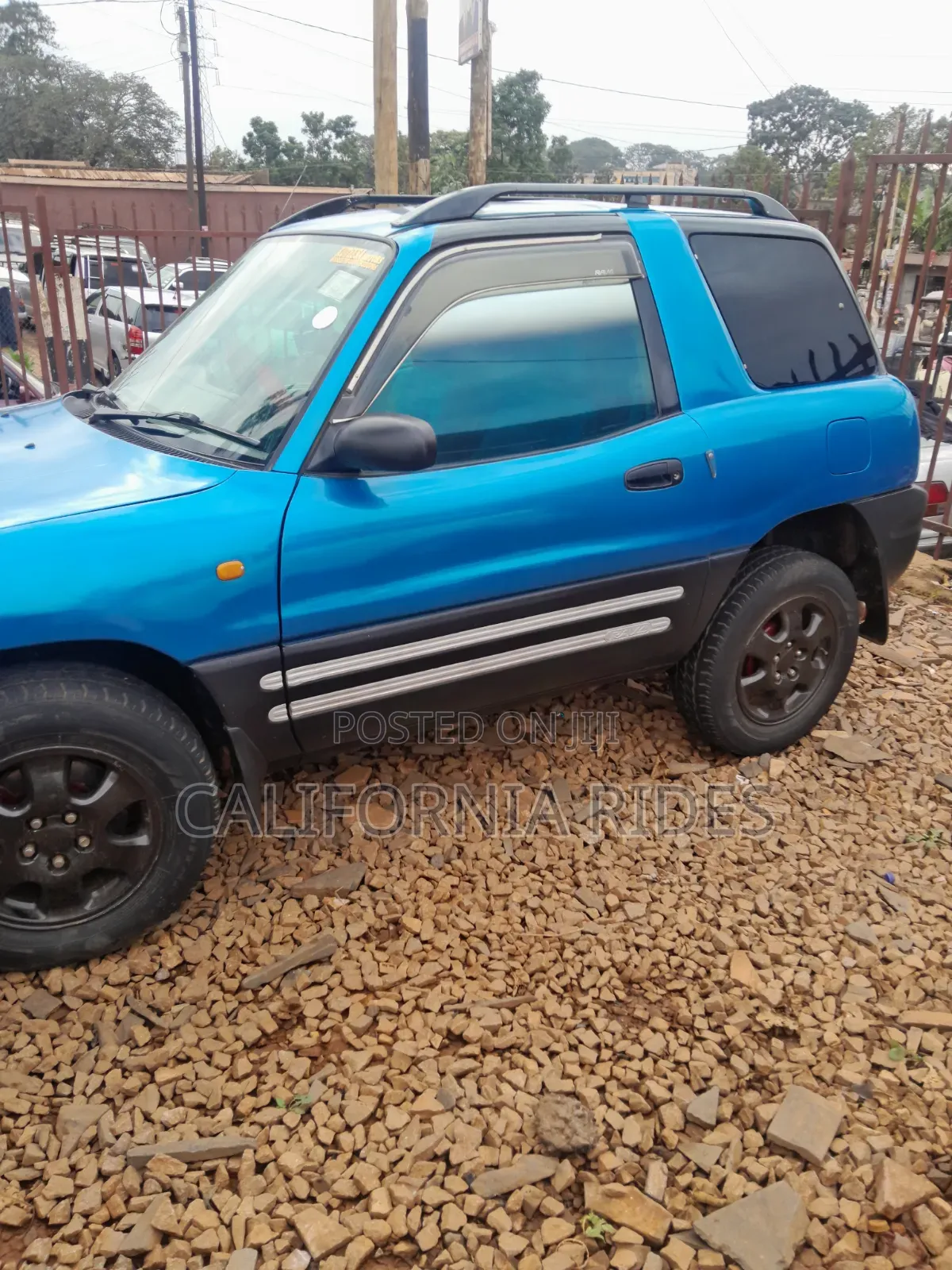 Toyota RAV4 1999 Blue