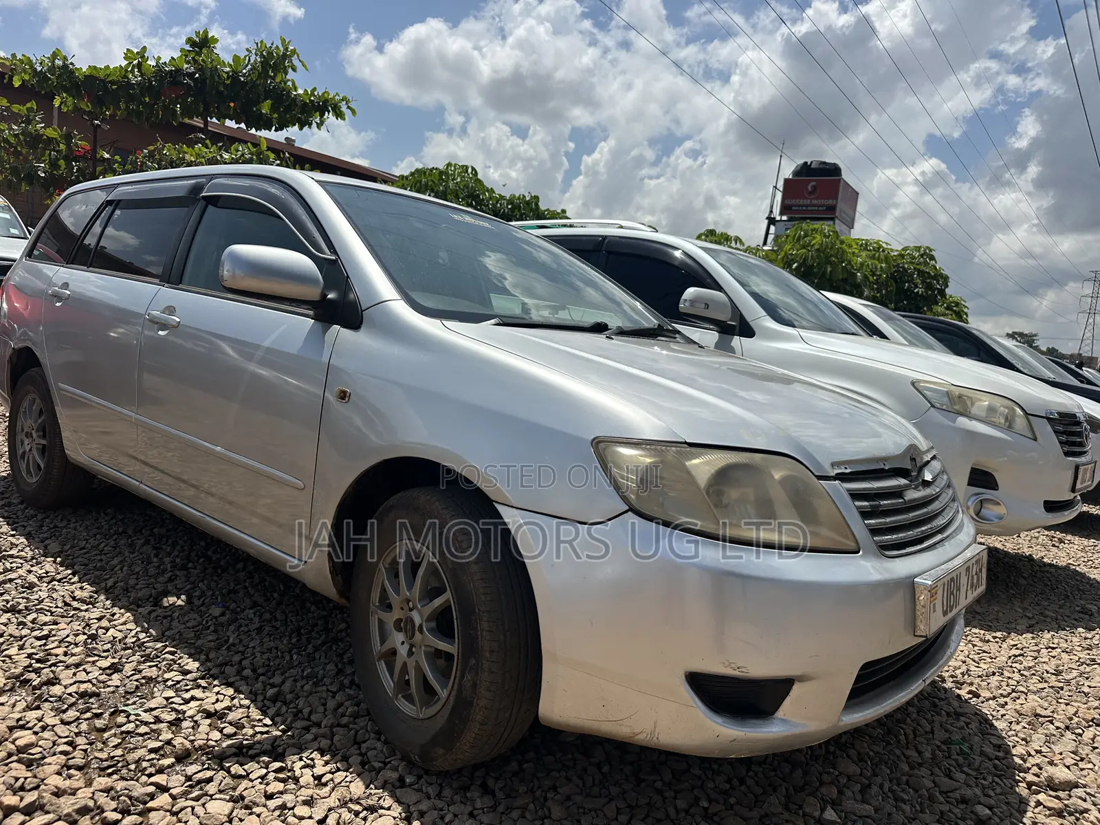 Toyota Corolla Fielder 1.5 Petrol FWD 2006 Silver