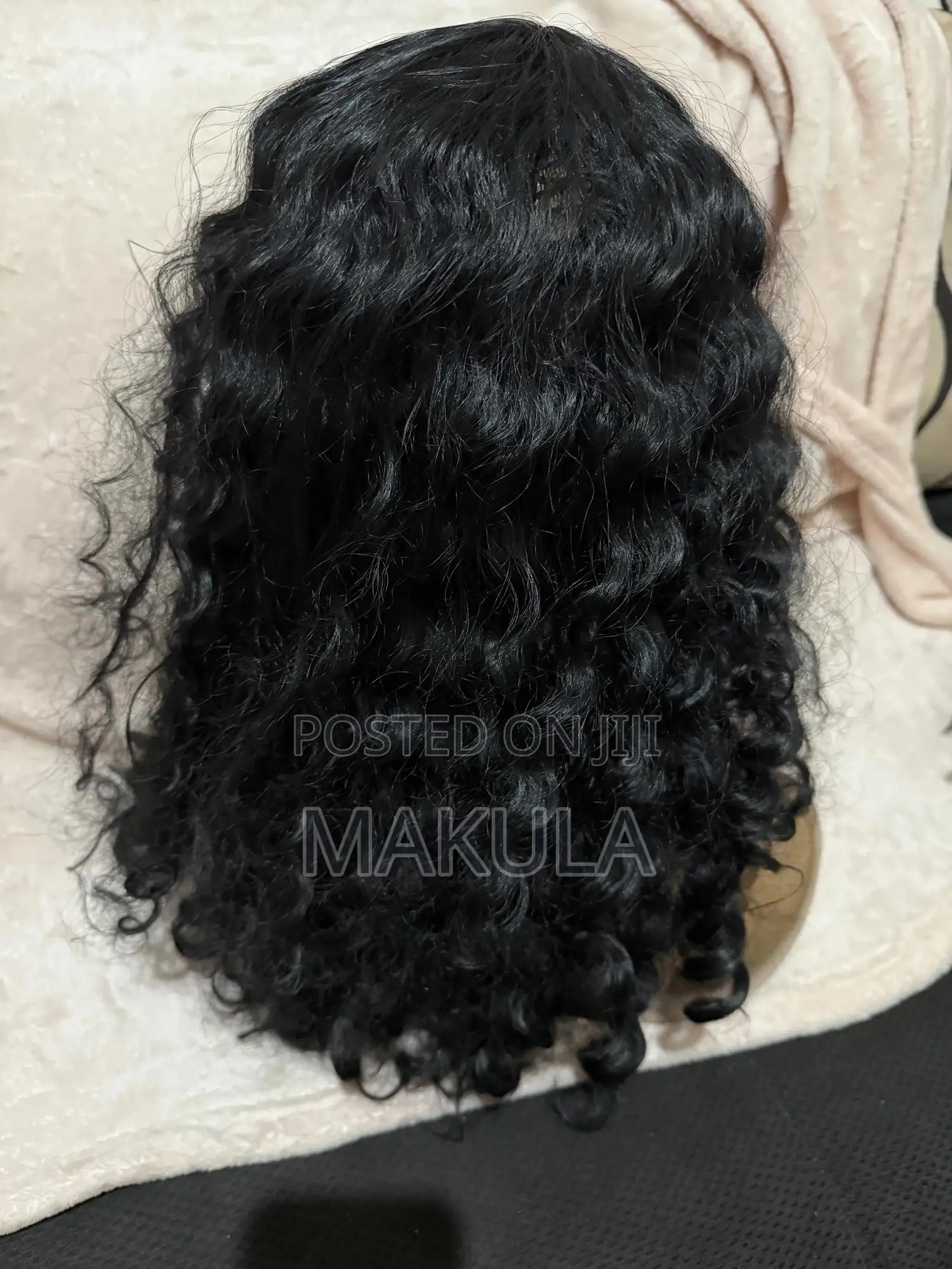 Black Bouncy Wave Wig