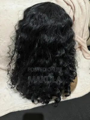 Black Bouncy Wave Wig