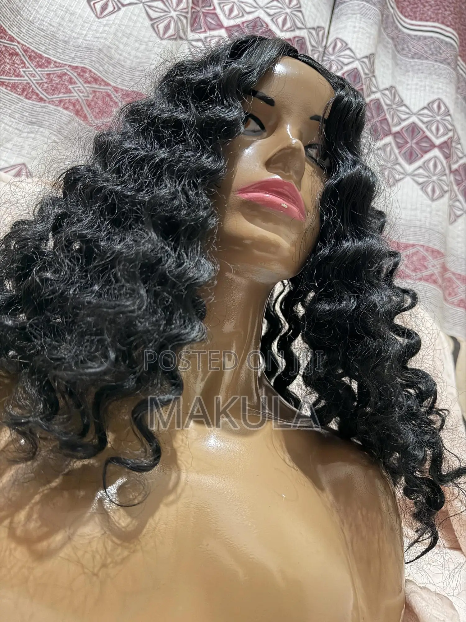 Black Bouncy Wave Wig