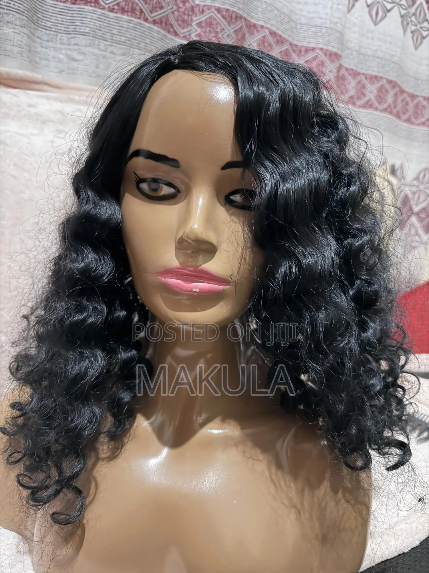 Black Bouncy Wave Wig