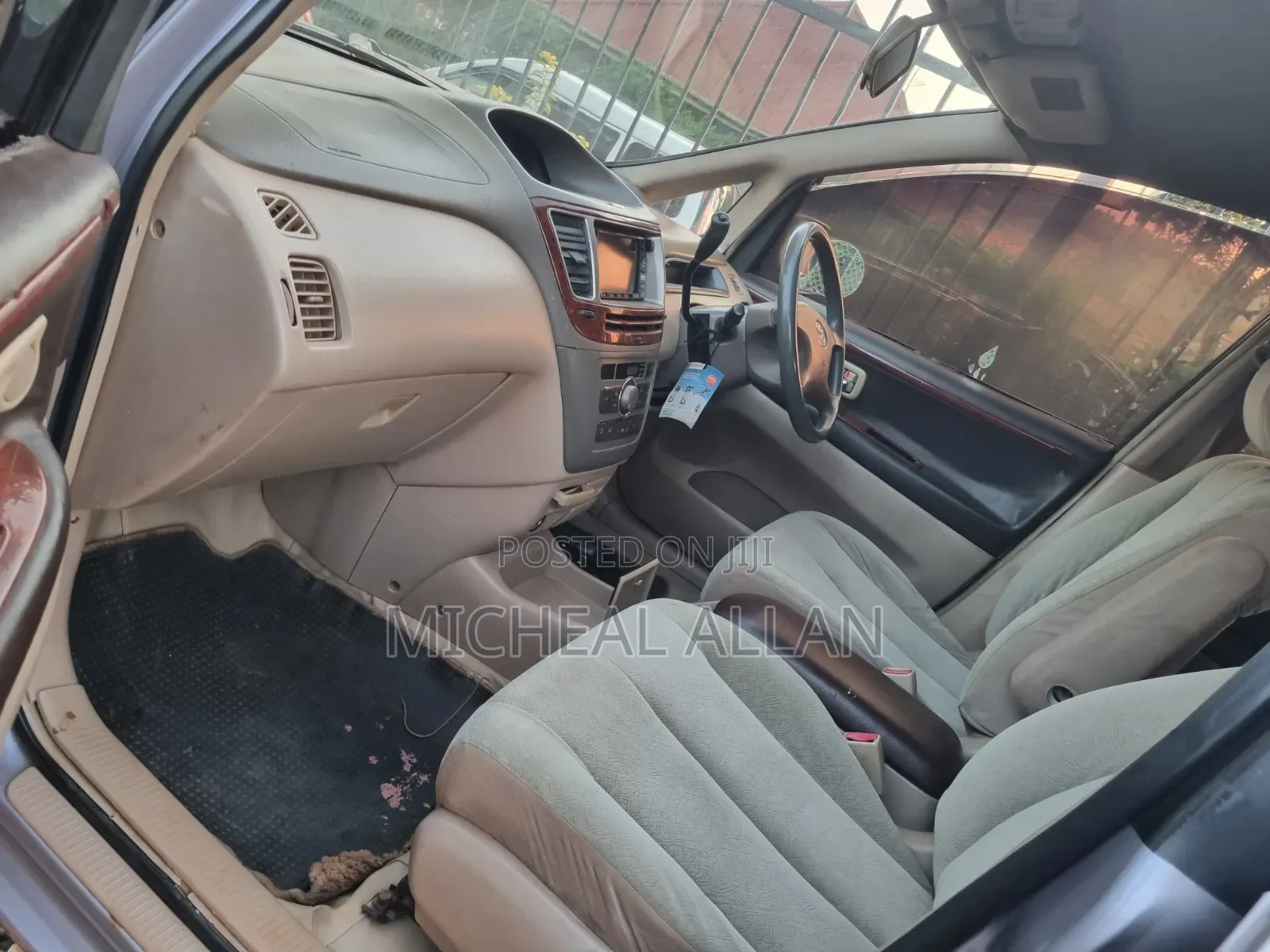 Toyota Nadia 2000 Gray