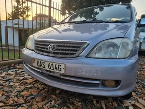 Toyota Nadia 2000 Gray