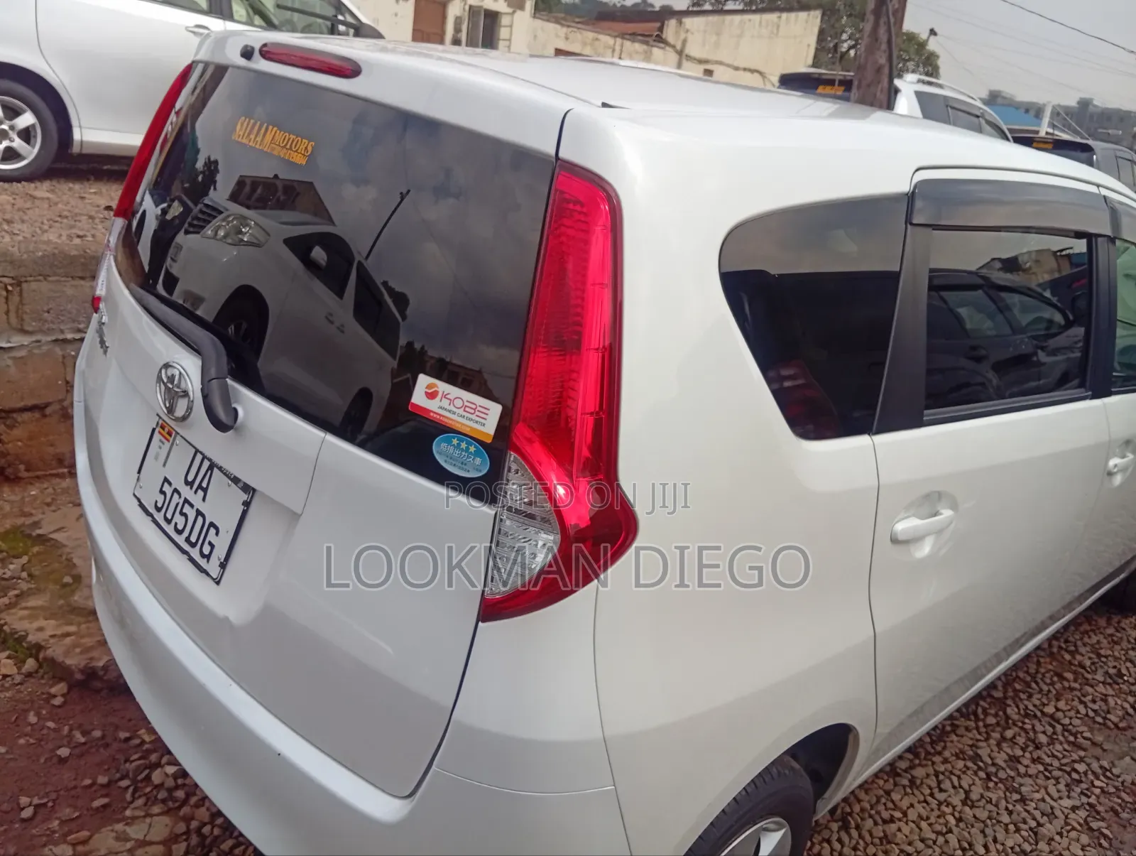 Toyota Passo Sette 1.5 AWD 2012 White