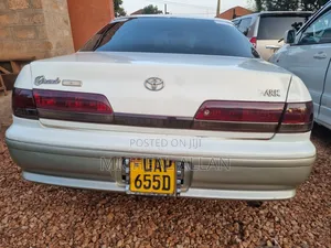 Toyota Mark II 2000 White