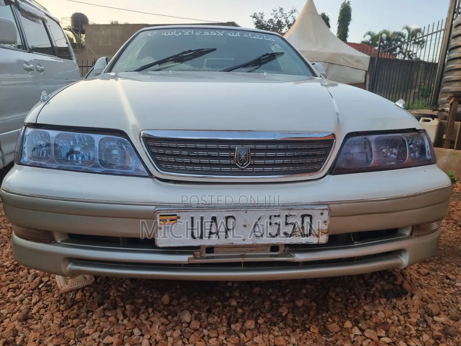 Toyota Mark II 2000 White