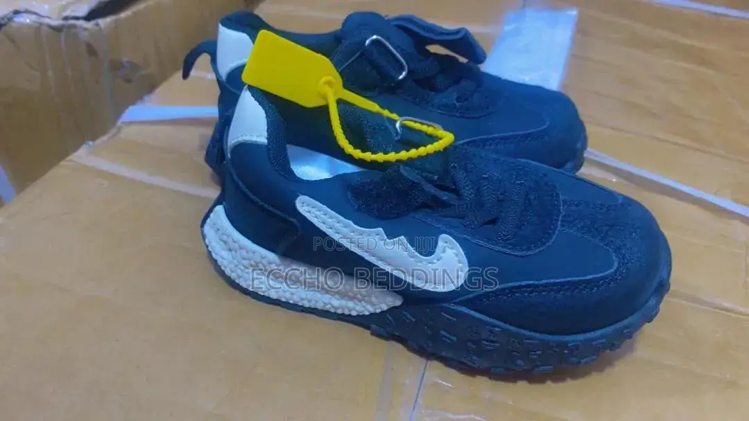 High Duty Sneakers