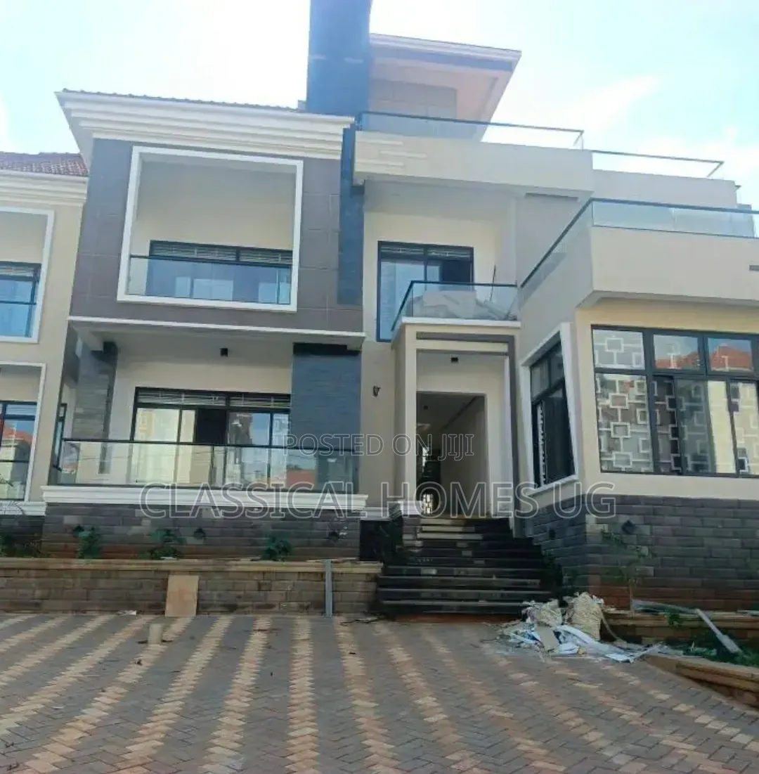 5bdrm Duplex in Lubowa Entebbe Road, Central Division for rent