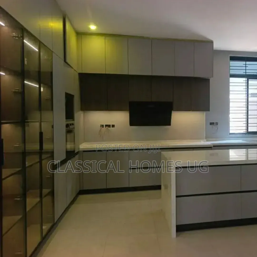 5bdrm Duplex in Lubowa Entebbe Road, Central Division for rent