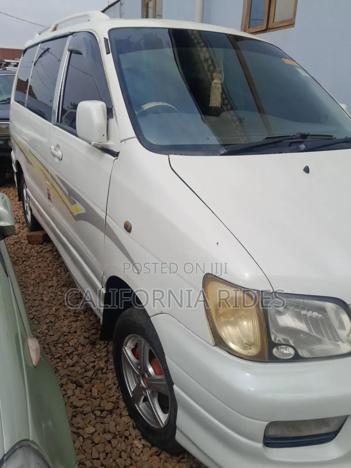 Toyota Noah 2003 White