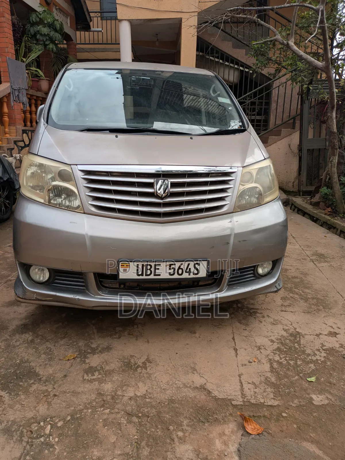 Toyota Alphard 2.4 Petrol AWD 2004 Gray