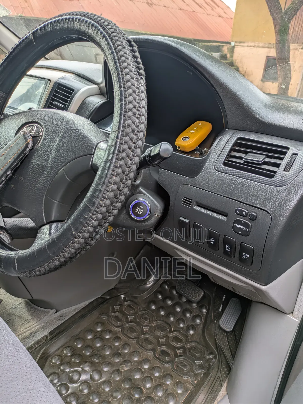 Toyota Alphard 2.4 Petrol AWD 2004 Gray