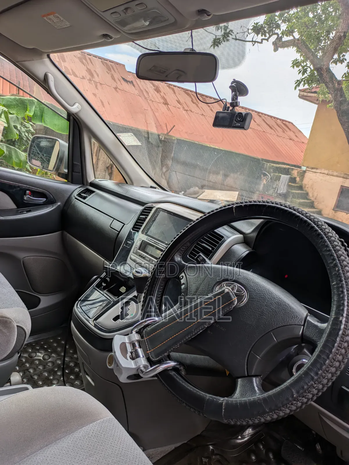Toyota Alphard 2.4 Petrol AWD 2004 Gray