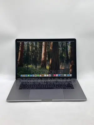 Laptop Apple MacBook Pro 2018 32GB Intel Core i9 SSD 512GB