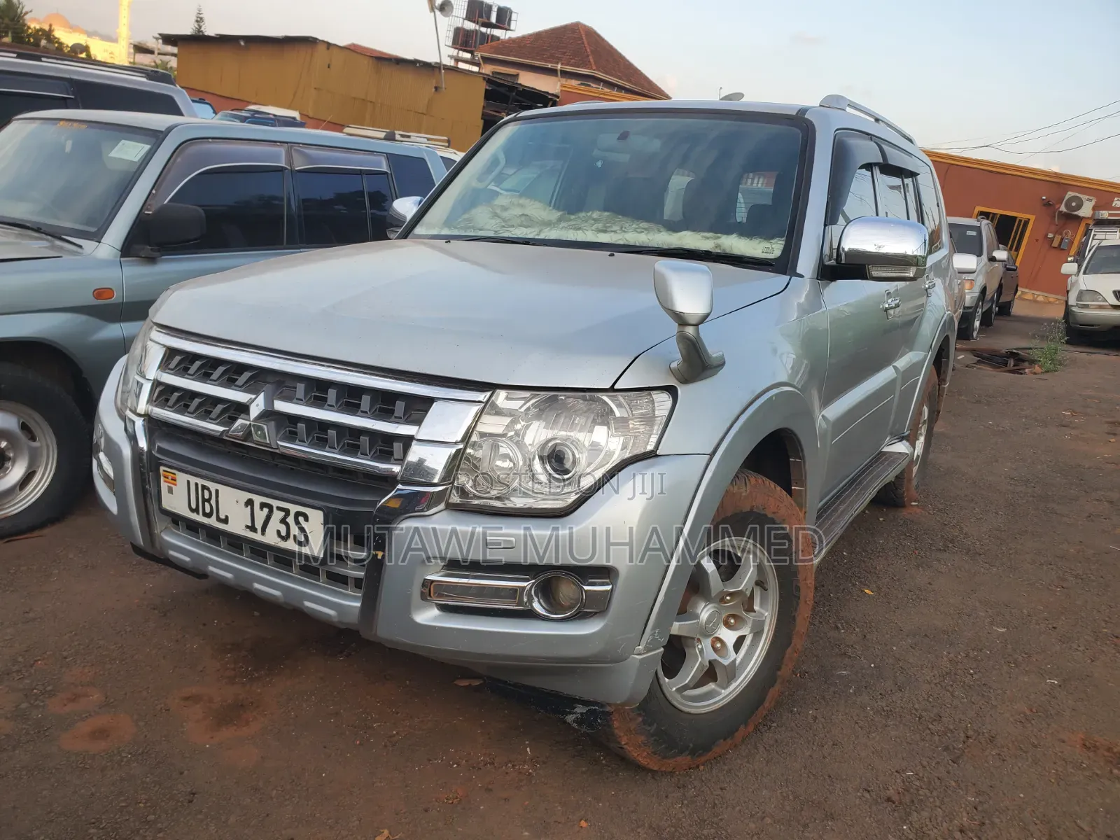 Mitsubishi Pajero 2011 Silver