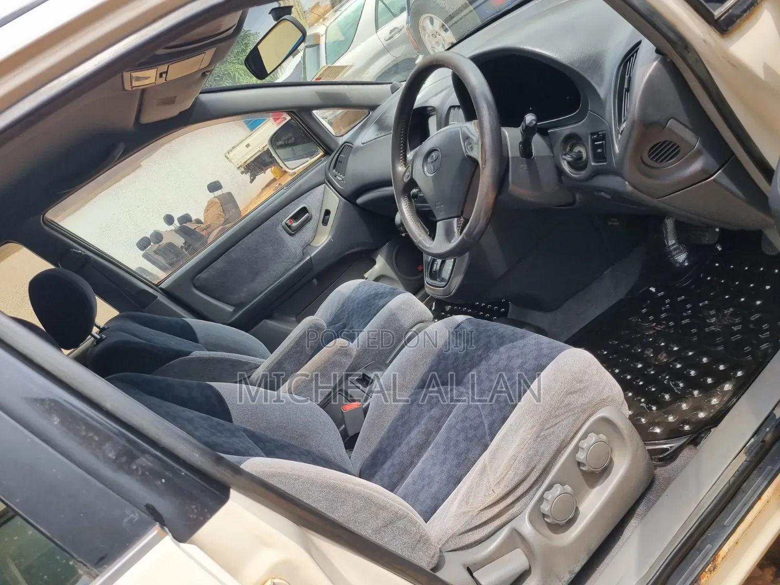 Toyota Harrier 2002 White