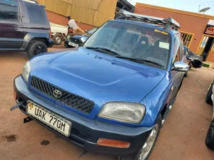 Toyota RAV4 1999 Blue
